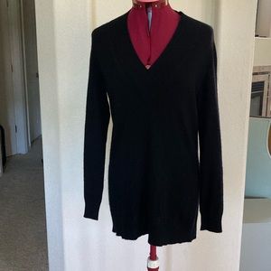 100% Cashmere by Charter Club vneck black sweater
